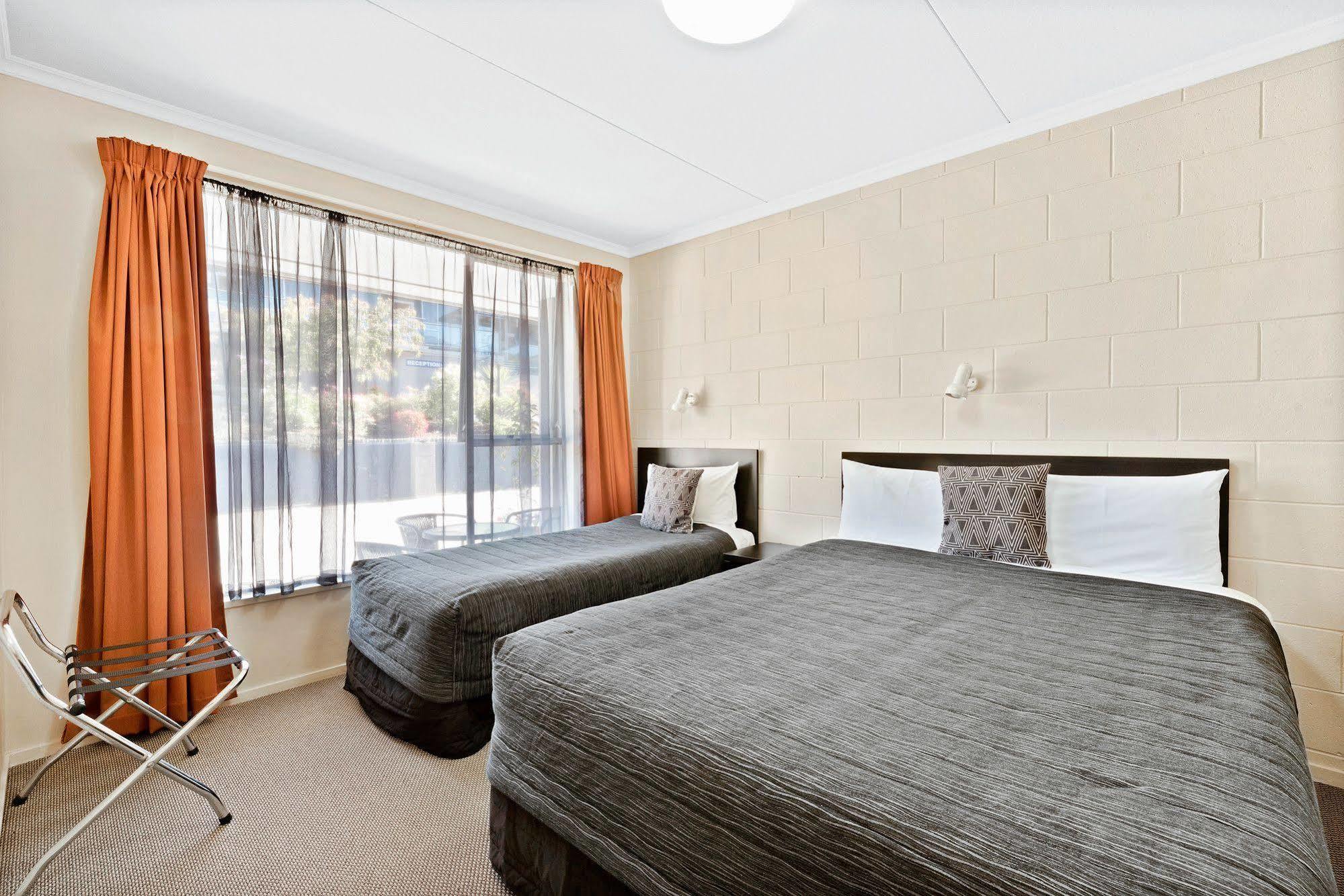 קרומוול Central Gateway Motel מראה חיצוני תמונה